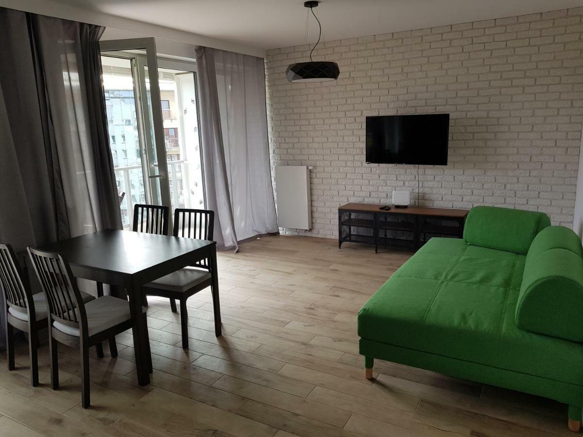Oisin Wroclaw Apartment Exterior photo